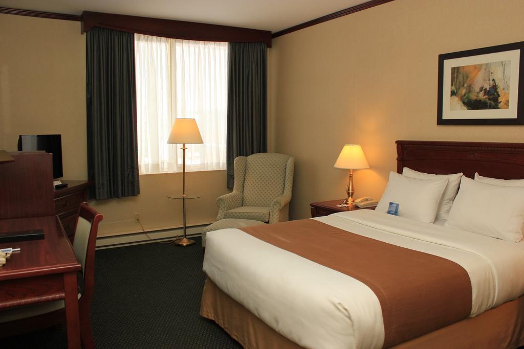 Park Inn Hotel Montreal Airport Dorval Exterior photo