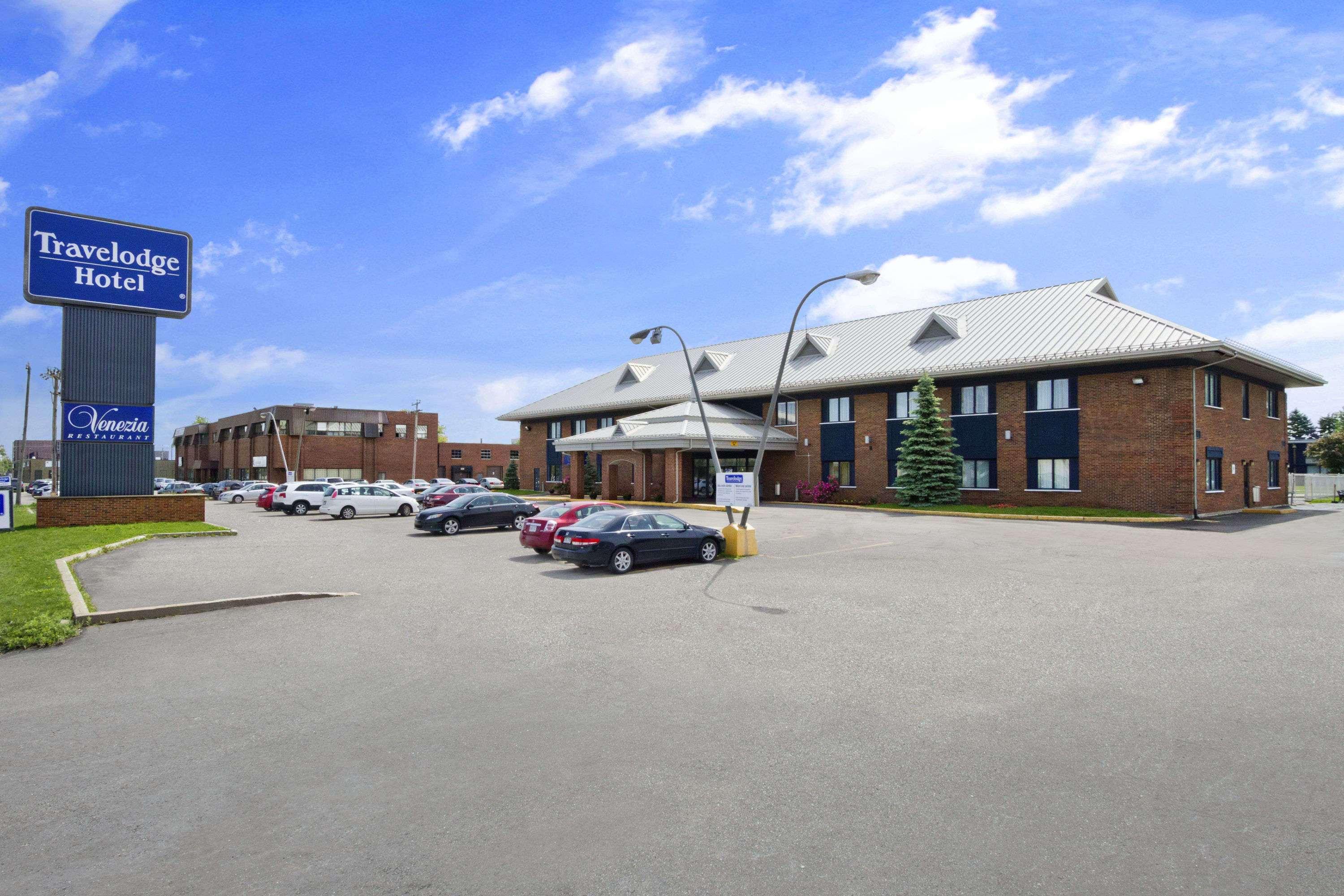 Park Inn Hotel Montreal Airport Dorval Exterior photo